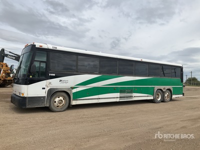 2005 MCI 102DL3 Intercity 6x2 55-Seat Bus (Inoperable)