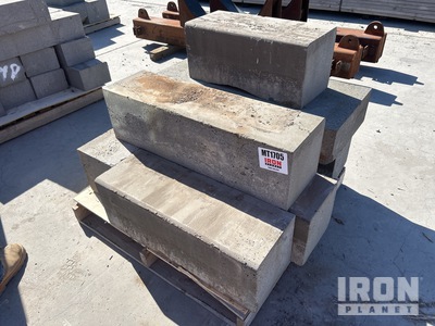 Quantity of Bluestone Blocks