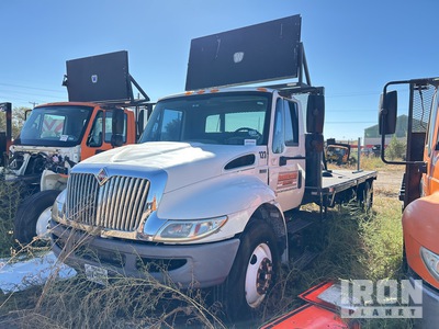 2013 International 4300 4x2 Flatbed Truck