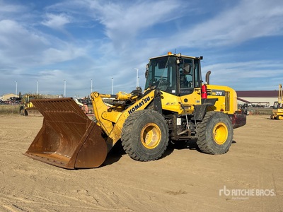 2014 Komatsu WA270-7 Chargeuse sur pneus