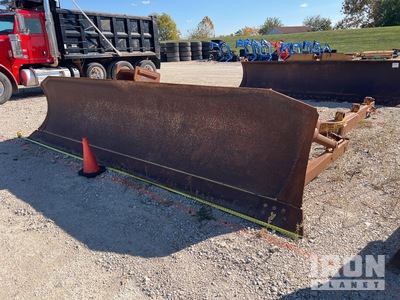 2013 Cat 198 in Straight Dozer Blade - Fits Cat D6T