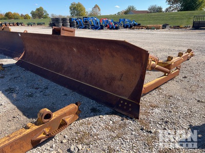 2014 (unverified) 198 in Angle Dozer Blade - Fits Cat D6T
