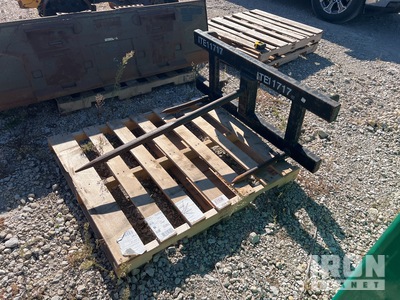 2018 MDS 5200 43 in Bale Spear - Fits Loader