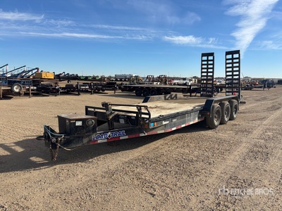 2022 Load Trail 22 ft Tri/A Equipment Trailer