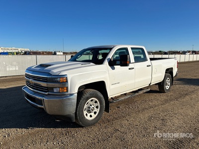 2017 Chevrolet 3500 HD 4x4 Crew Cab Pickup