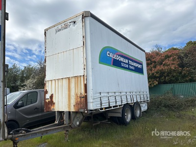 2009 Vawdrey Bogie/A Curtain Side Trailer
