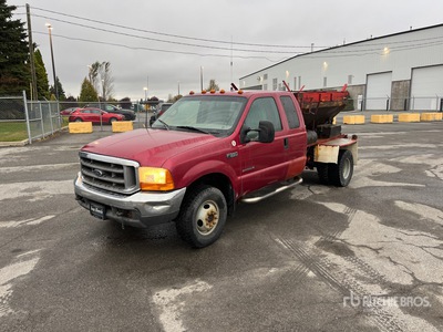 2000 Ford F-350 4x4 Extended Cab Spreader Truck