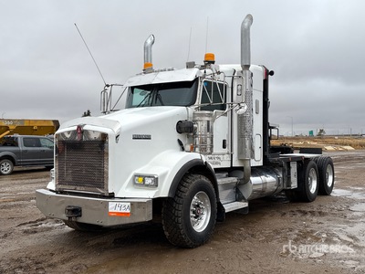 2006 Kenworth T800 6x4 Sleeper Winch Truck