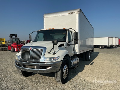 2020 International MV607 4x2 Furgoneta caja cerrada
