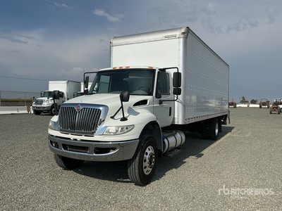 2019 International 4300 4x2 Van Truck
