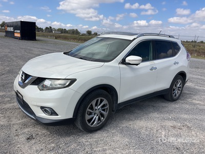 2017 Nissan X-Trail 4WD Camioneta / Vehiculo todoterreno