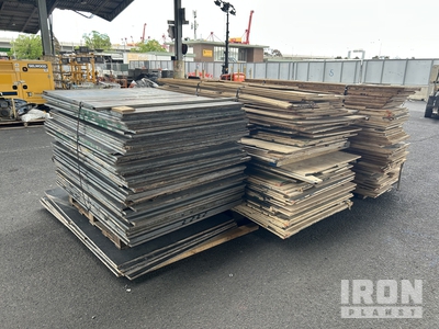Quantity of Timber Plywood معدات بناء متنوعة