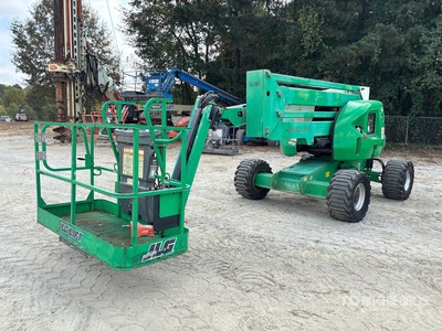 JLG 450AJ Series ll 4WD Dual Fuel Articulating Boom Lift