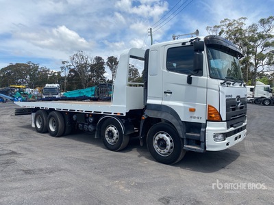 2013 Hino FY700 8x4 Twin-Steer Rollback Truck