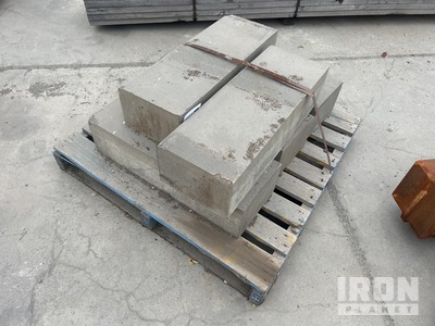 Quantity of Bluestone Blocks