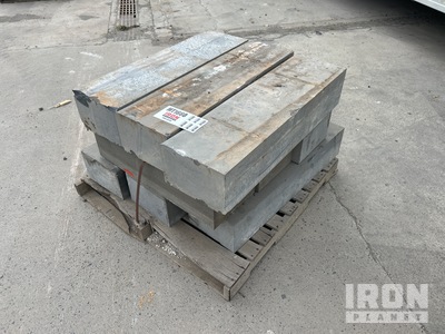 Quantity of Bluestone Blocks