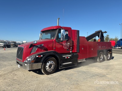 2015 Volvo VNL 6x4 Tow Truck