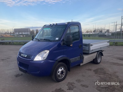2010 Iveco 40c18 4x2 4-Axle Autocarro furgonato