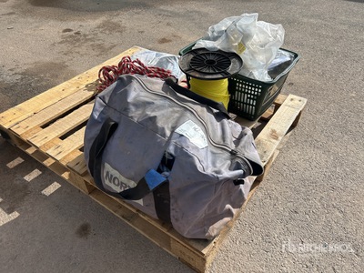 Quantity of Fall Prevention Gear مستلزمات السلامة