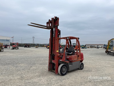2009 Nissan Y1D2A250 2250 kg Forklift