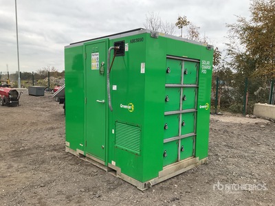 Solar charging station