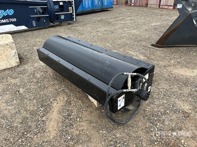 2025 GIYI GY-RT72 72 in Skid Steer Vibratory Roller (Inoperable)