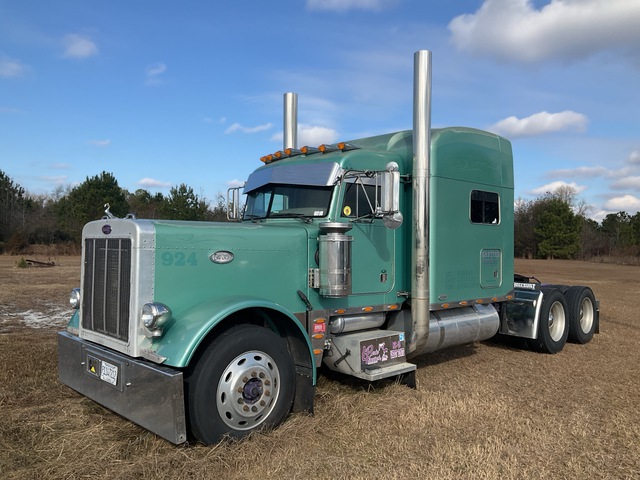 2004 Peterbilt 379 6x4 T/A Sleeper Truck Tractor