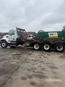 2007 Mack CV713 Roll-Off Truck