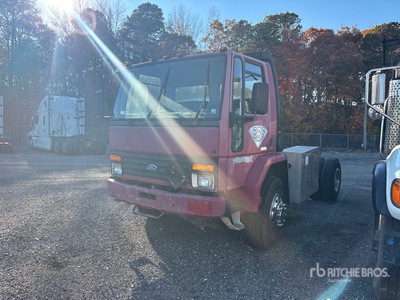 1988 Ford CF8000 4x2 Cab and Chassis (Inoperable)
