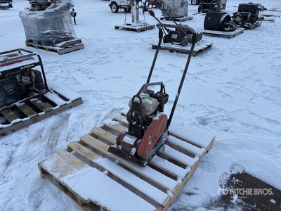 2006 Mikasa MVC-64HW ضاغطة الألواح الاهتزازية