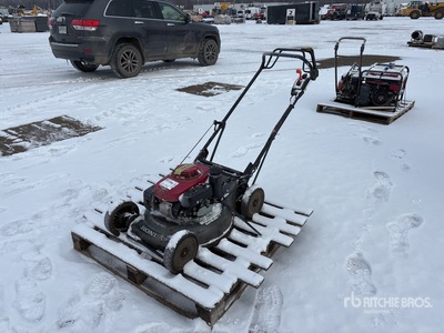 2010 Honda HRC2163HXC Walk-Behind Kosiarka do trawy