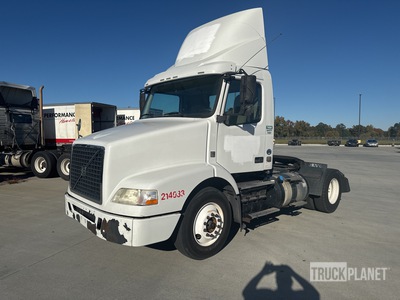 2014 Volvo VNM64T 4x2 S/A Day Cab Truck Tractor