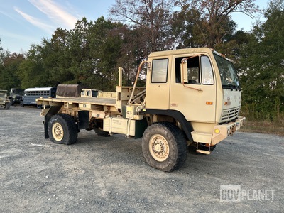 2002 Stewart & Stevenson M1078A1 LMTV 4x4 Cargo Truck