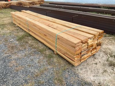 Quantity of (75) 1.5 in x 8 in x 16 ft Trailer Decking Lumber