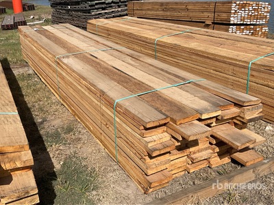 Quantity of (75) 1.5 in x 8 in x 16 ft Trailer Decking Lumber