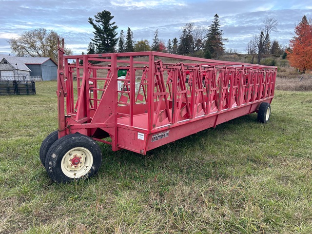 Creekbank 7 ft x 24 ft Feed Wagon Creekbank 7 ft x 24 ft Feed Wagon