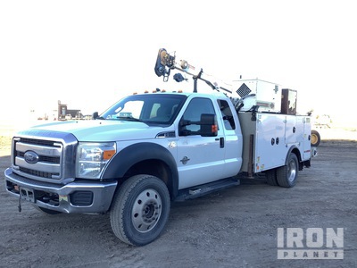 2015 Ford F-550 XLT 4x4 Extended Cab شاحنة خدمة