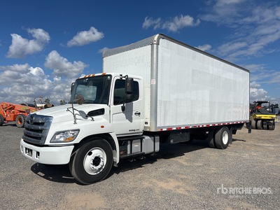 2018 Hino 268 4x2 Van Truck