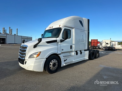 2018 Freightliner Cascadia 126 6x4 Cascadia 126 T/A Sleeper Truck Tractor