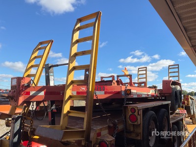 Ditch Witch T18B Equipment Trailer