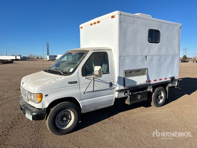 1999 Ford E-350 4x2 Kastenwägen