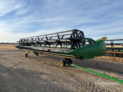 2010 John Deere 635D 35 ft Draper Combine Header