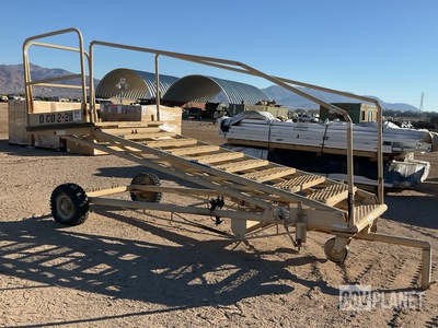 Superior Welding B-1 Adjustable Maintenance Platform