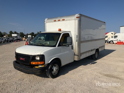 2008 GMC Savana G3500 4x2 Moving Camion fourgon