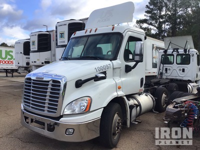 2013 Freightliner CA113 4x2 Tracteur Routier (Inoperable)