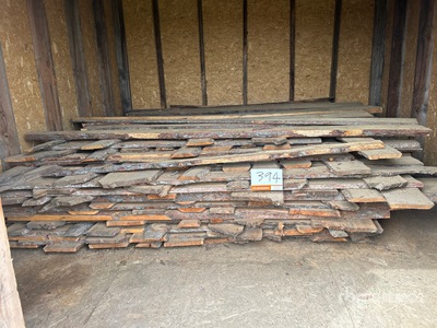 Quantity of Tamarack Rough Cut Lumbers ورش و مخازن متنوعة