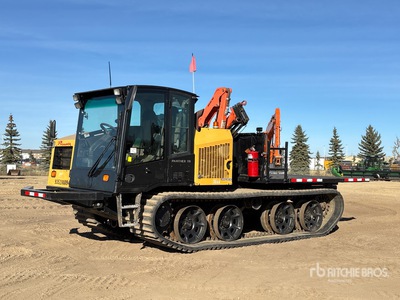 2015 Prinoth Panther T8 Crawler Carrier Crane 1 ton