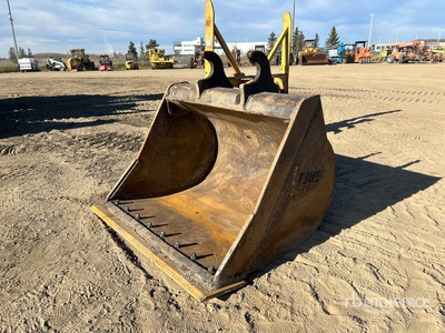 CWS 64 in Q/C Cleanup Excavator Bucket