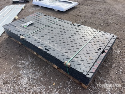 Quantity of (12) Ground Protection Road Mat Articoli da ferramenta e di consumo (Unused)