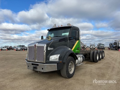 2016 Kenworth T880 8x6 Cab and Chassis